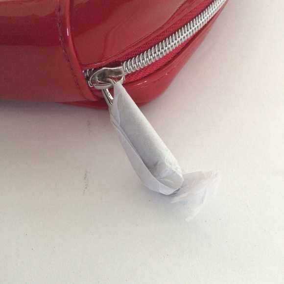 CHRISTIAN DIOR GLOSSY RED MAKEUP COSMETICS BAG NWOT - Picture 12 of 14